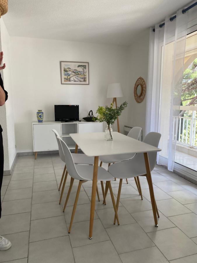 Superbe Appartement Cosy Vue Mer Pieds Dans L'Eau Cavalaire-sur-Mer Esterno foto